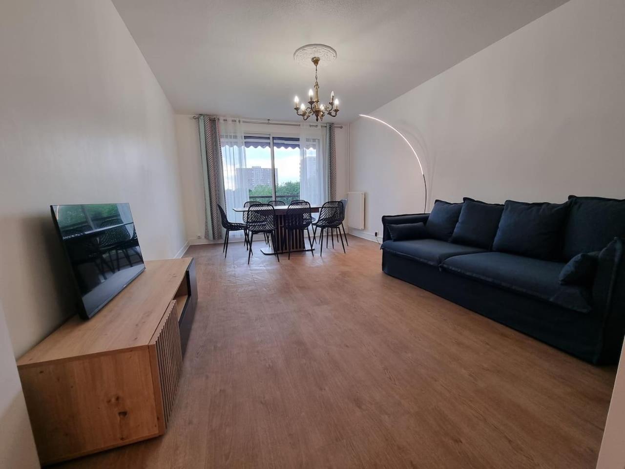 נואי-סור-מארן Grand Appartement 3 Chambres Disney - Paris - 82M2 מראה חיצוני תמונה