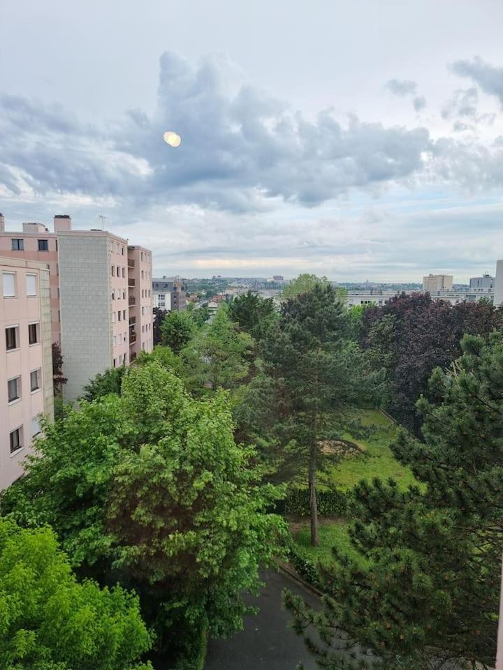 נואי-סור-מארן Grand Appartement 3 Chambres Disney - Paris - 82M2 מראה חיצוני תמונה