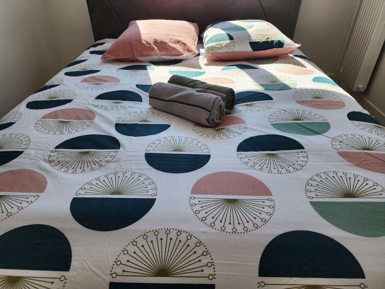 נואי-סור-מארן Grand Appartement 3 Chambres Disney - Paris - 82M2 מראה חיצוני תמונה